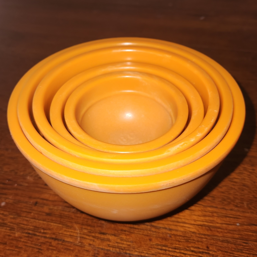 Set of Vintage Melmac Tupperware Orange Nesting Bowls